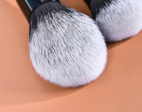 makeup brush set.   45%OFF